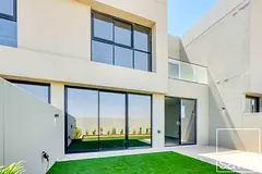 Vastu Compliant | Single Row Privacy |