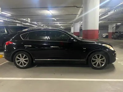 Infiniti QX50 2015 Luxury | GCC Specs | Excellent Condition