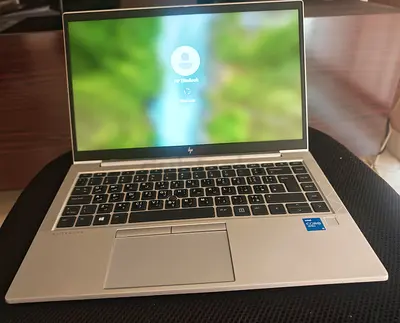 HP G8 840 CORE I5 11 GEN