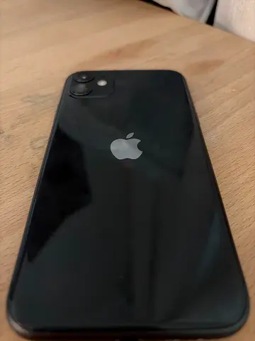 Black iPhone (iphone 11) - Good working condition
