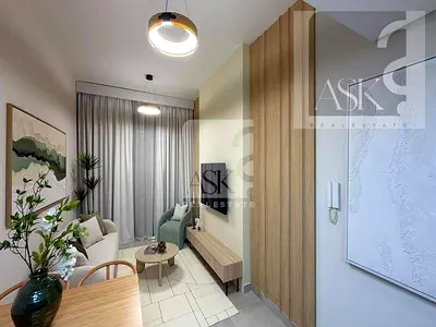 Premium Furnished | Prime Location | five Hotel view