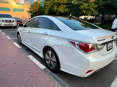 Hyundai Sonata Eco 2015 - American Specs - Excellent Condition