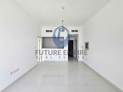 Chiller Free |Waterfront Apartment| Luxurious 1BR | GYM POOL PARKING