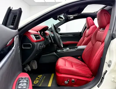 2023 Maserati GHIBLI photo 8