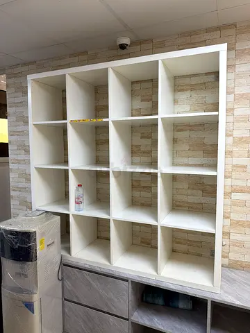 White 4x4 Cube Storage Shelf Unit - Good Condition