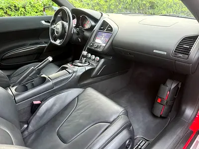 صورة مصغرة 17 لـ 2015 AUDI R8