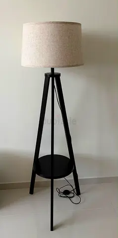 Modern Black Tripod Floor Lamp with Shelf – Excellent Condition