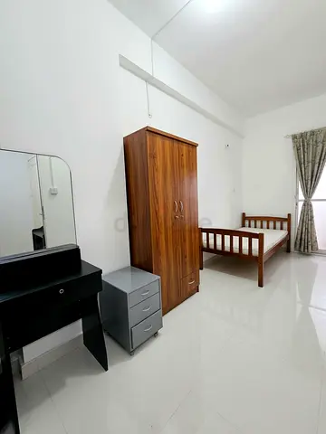 Mushrif mall near furnished single male room