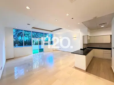 Luxurious | Large Layout | Beach Access