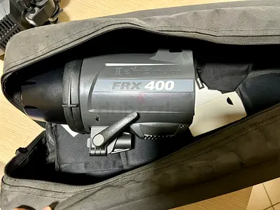 Elinchrom FRX 400 x1 and FRX200 x2