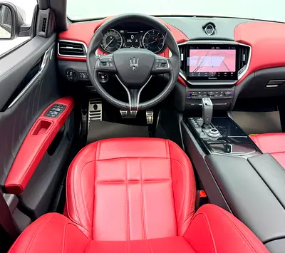 2023 Maserati GHIBLI photo 14