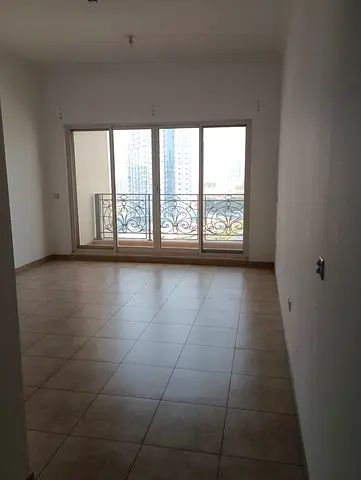 CANAL VIEW- HIGHER FLOOR - BIGGEST LAYOUT - BRIGHT 1 BEDROOM