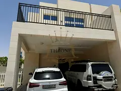 WELL MAINTAINED CORNER UNIT IN VICTORIA