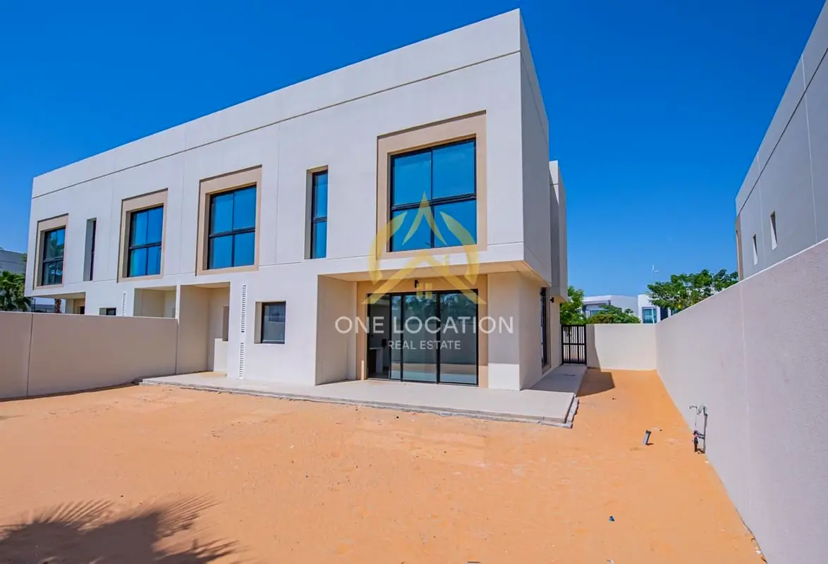 Prime Location | Single row | Luxury Lifestyle