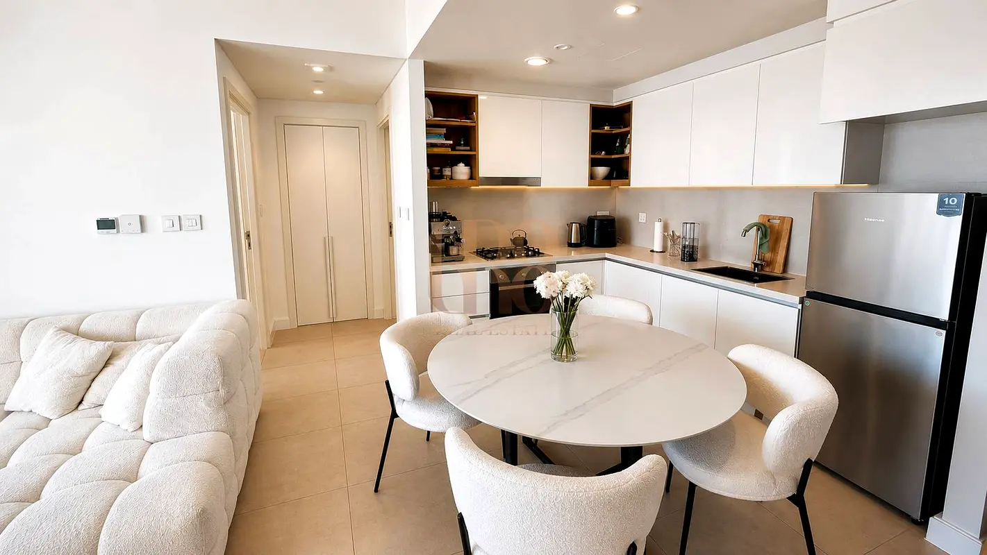 Luxury 1BR Fully Furnished Downtown Views II