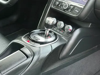 صورة مصغرة 13 لـ 2015 AUDI R8