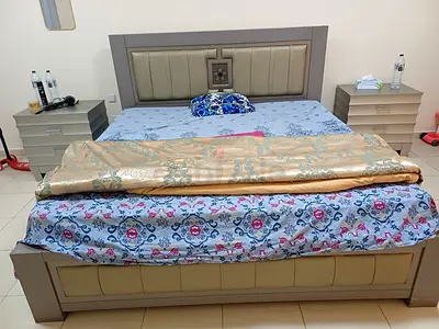 Super King size bed with Mattress and 2 matching bedside tables
