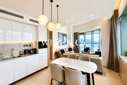 Corner Unit | Fully Furnished | Modern