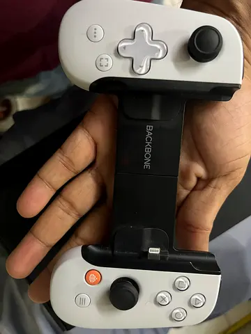 Backbone-style mobile game controller (Lightning) - good working condition