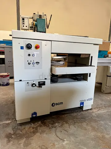 Thicknesser Machine