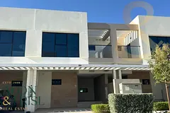 Vacant | 3 Bedrooms | Middle Unit | Investor Deal