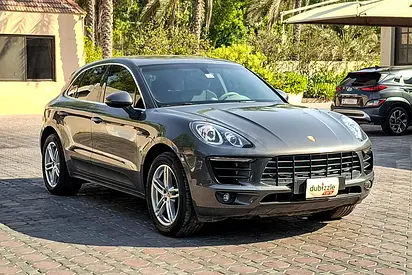 AED 3769/month | 2015 Porsche Macan | GCC Specs | Ref#492768
