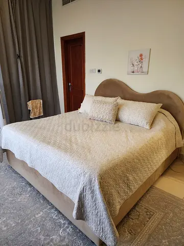 King size bed