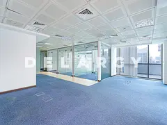 Large Exclusive Balcony | Top Floor | 2 Parkings