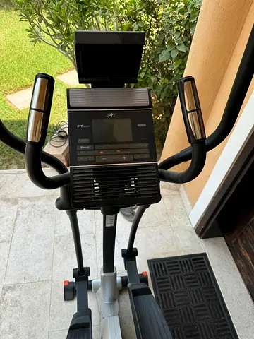 Nordic track cross trainer