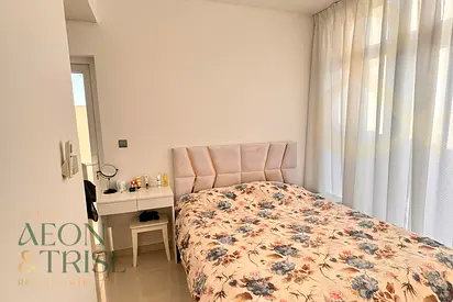 3 BR | Good Layout |Corner Townhouse | Unfurnished
