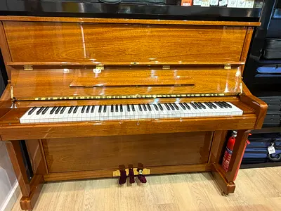 Steiner HU-121WA - Upright Piano
