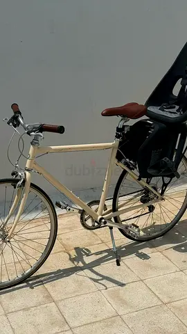 City commuter bike with rear child seat, single-speed/8-speed hybrid (good condition)