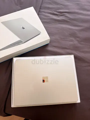Microsoft Surface Laptop (silver) with original box - Good condition