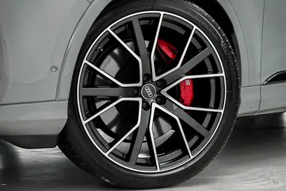 2025 AUDI SQ7 照片 20