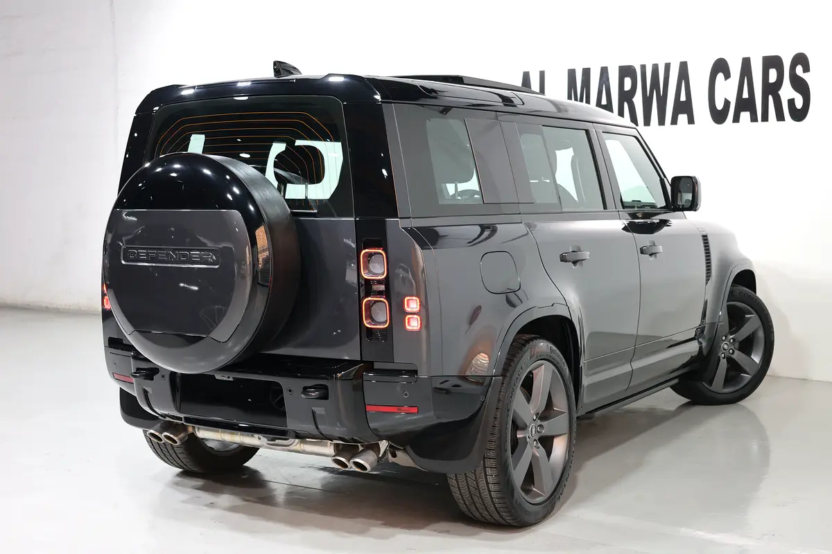 Land Rover Defender 2025