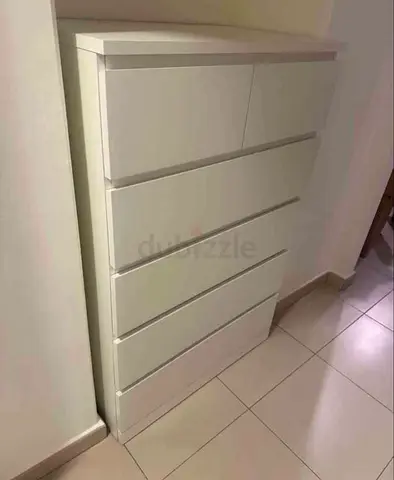 White 5-Drawer Tall Chest of Drawers - Good Condition