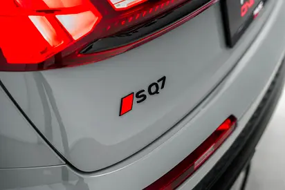 2025 AUDI SQ7 照片 19