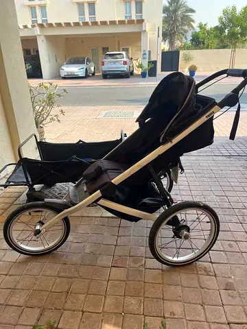 Thule Urban Glide 2 - 3-Wheel Jogging Stroller, Good Condition