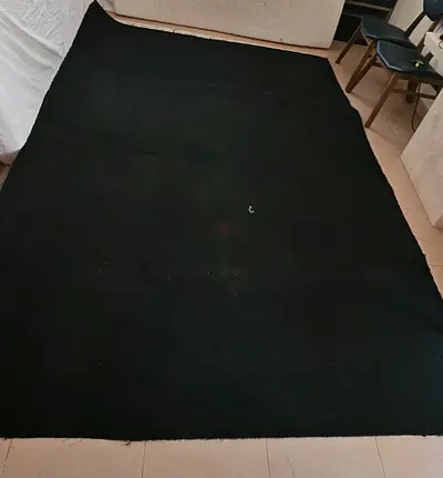 Large plain black carpet full size