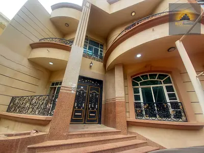 SPACIOUS 4 BED ROOM HALL VILLA IN THE COMPOUND AVAILABLE IN MBZ CITY