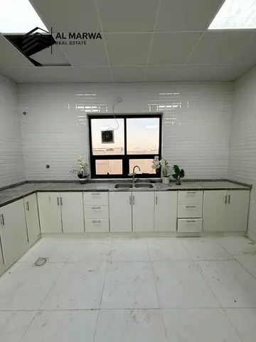Huge 4 Bedroom's Villa with Big Open yard Space