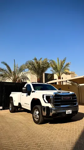 GMC Sierra 3500 HD 2024 DUALLY