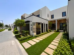 4 BEDROOM TOWNHOUSE WITH MAID ROOM PRIME LOCATION