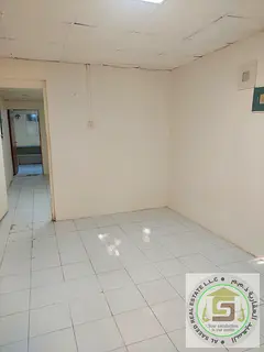 ROOM AND HALL IN A SHARED VILLA WITH OWN WASHROOM AND KITCHEN FOR MONTHLY RENT