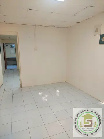 ROOM AND HALL IN A SHARED VILLA WITH OWN WASHROOM AND KITCHEN FOR MONTHLY RENT