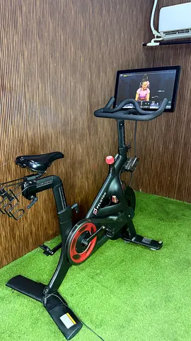 Peloton bike in perfect condition best bike