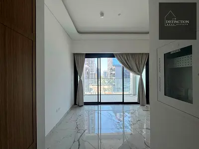 Modern Studio Vacant | Unfurnished | Balcony & Parking