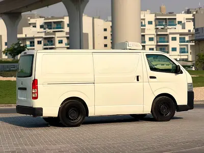 2013 Toyota HIACE — фото 11