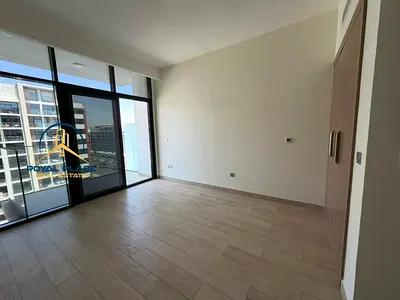 UNFURNISHED | SPACIOUS | HIHG FLOOR