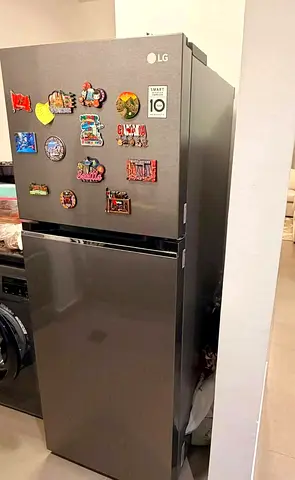 LG Refrigerator like new with Manual Paper